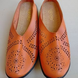 Women's Shoes